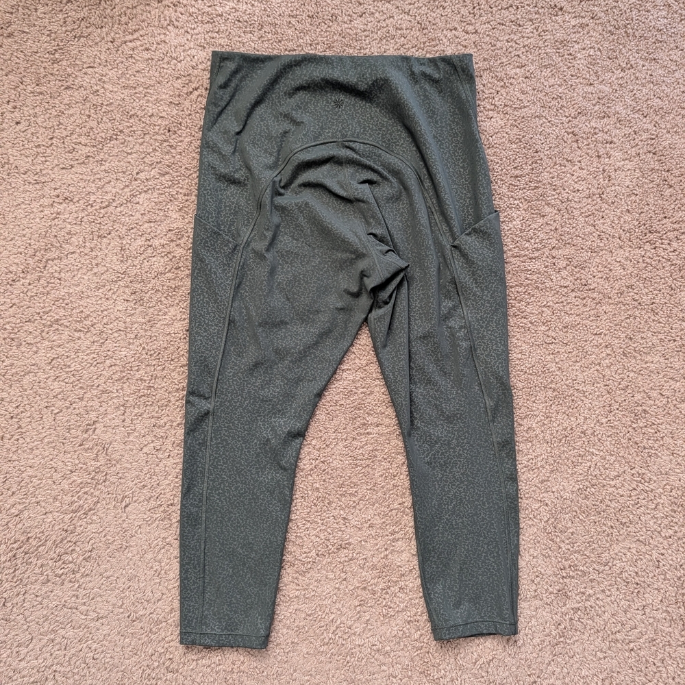 Athleta Green Static Ultimate Stash Pocket Textured 7/8 Tight Size 1X - Picture 2 of 9